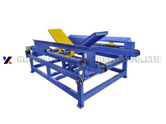 Wood pallet turning machine