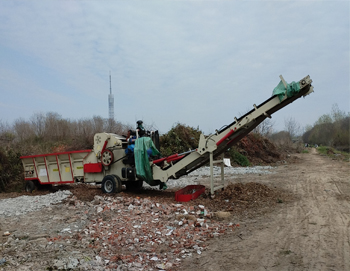 Sawmill wood crushing machine