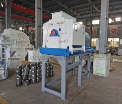 Wood Sawdust Crusher Machine